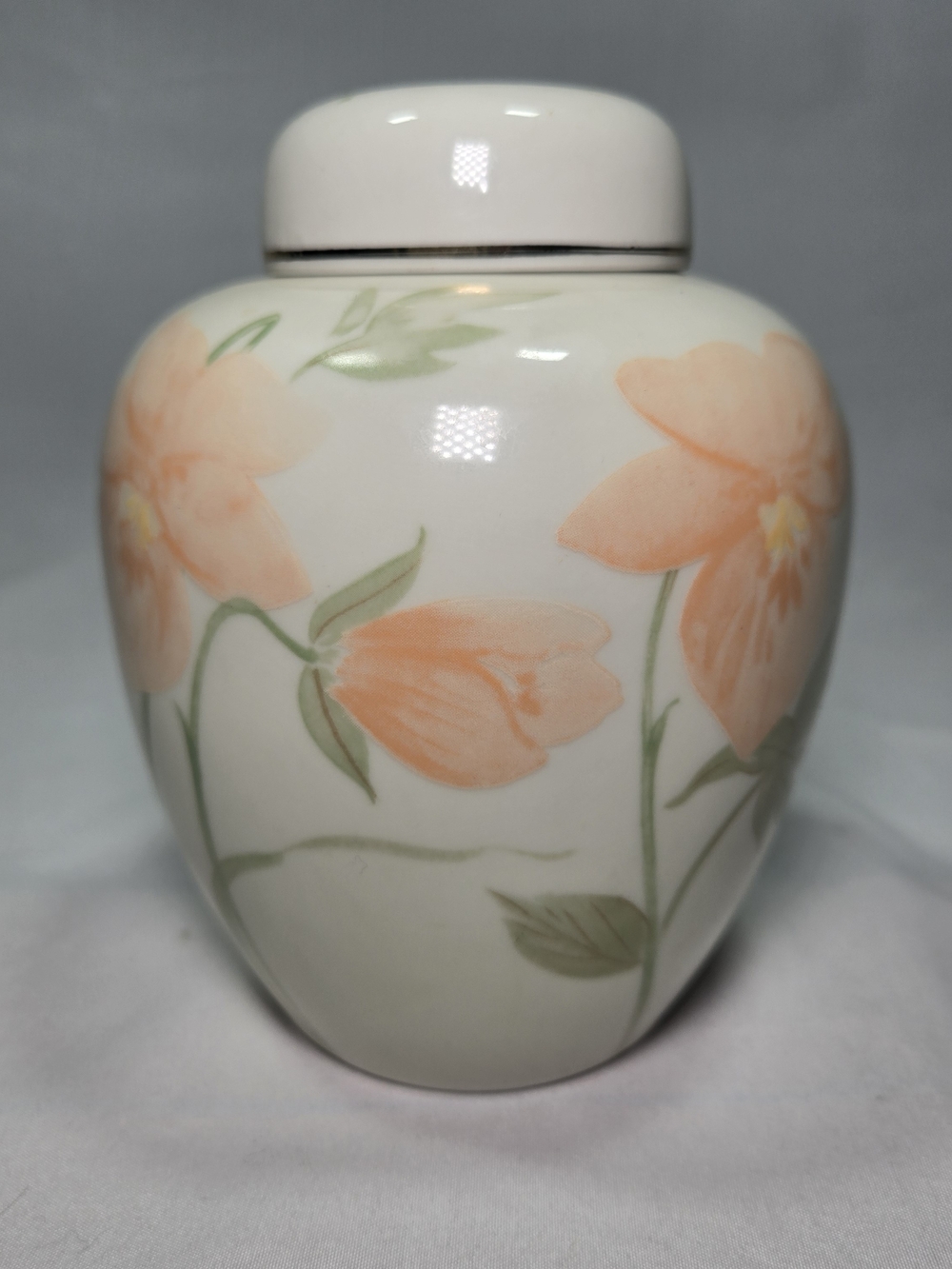 Vintage Japanese Ginger Jar Floral Gold Trim Lid Crowning Touch Collection